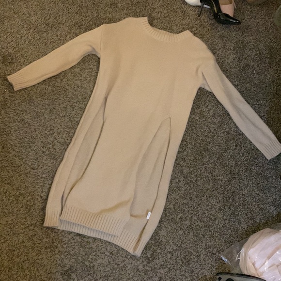 High slit sweater dress/top - Picture 2 of 4